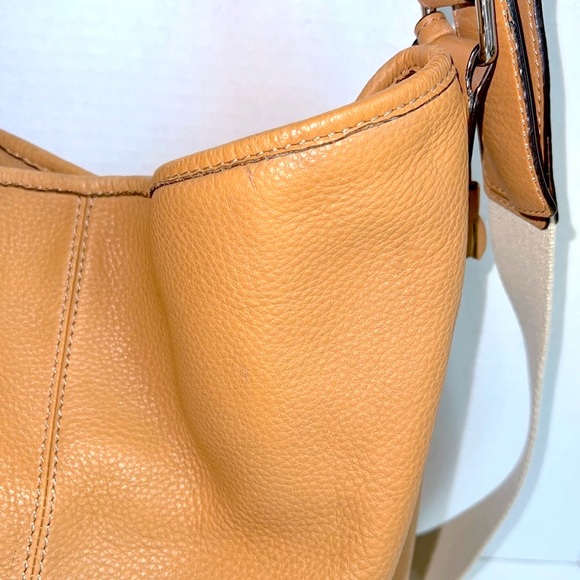 Tommy Hilfiger genuine leather handbag - Picture 10 of 13